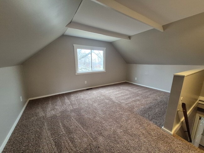 Building Photo - Charming 3-bedroom home!