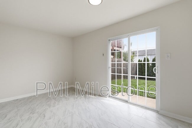 Building Photo - 75 Foal Ln