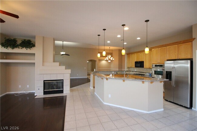 Building Photo - 1520 Vía Cassia