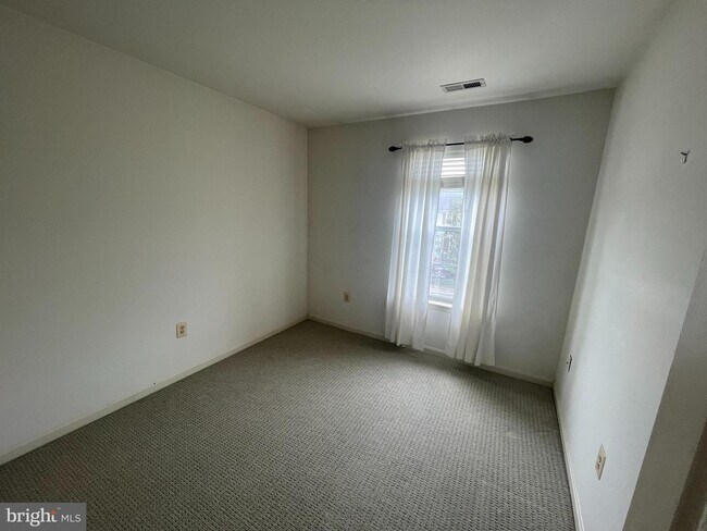 Building Photo - 11303 Kings Crest Ct
