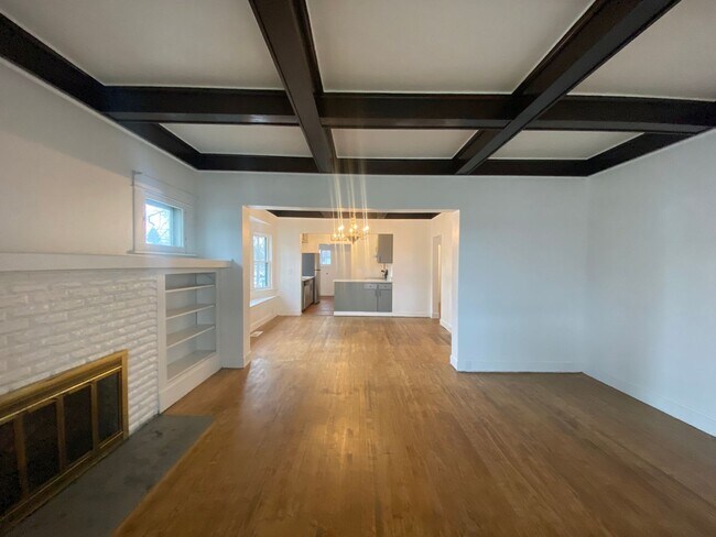 Building Photo - Illinois Duplex