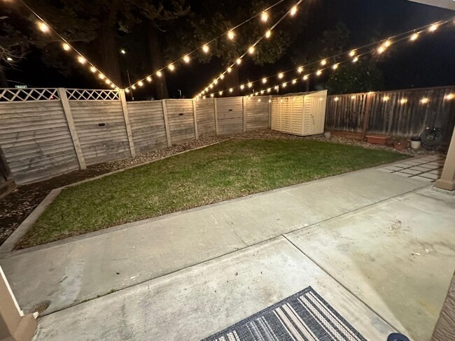 Building Photo - 874 Cherry Glen Cir