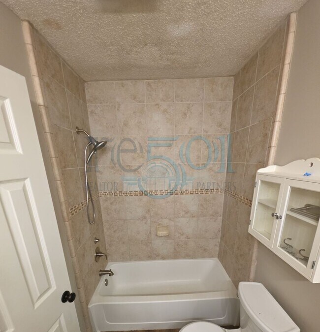 Building Photo - The home you've been looking for!