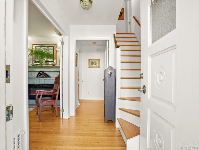 Building Photo - 1035 Shore Acres Dr