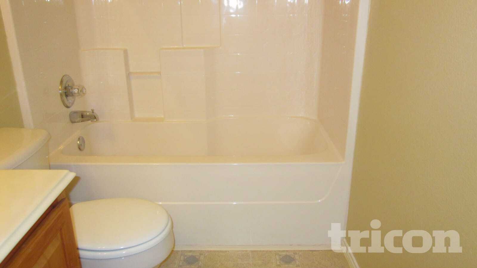 Building Photo - 1377 Meadowbrook Ln