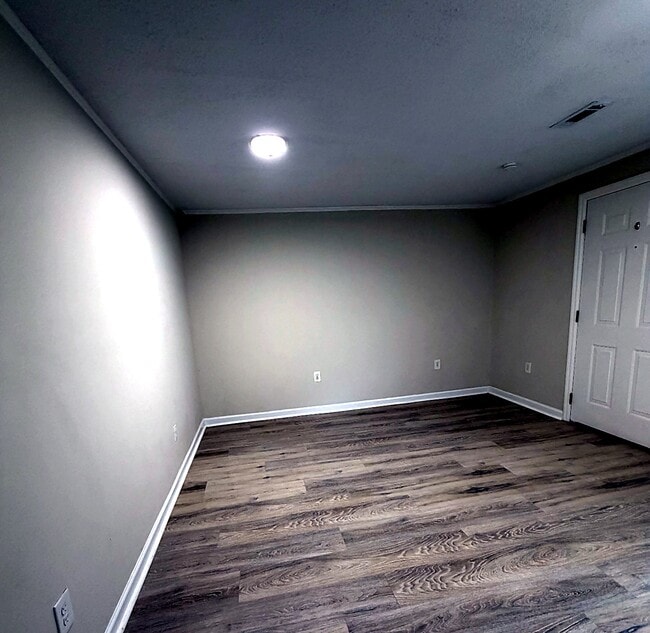 Building Photo - 801 Rutledge Dr