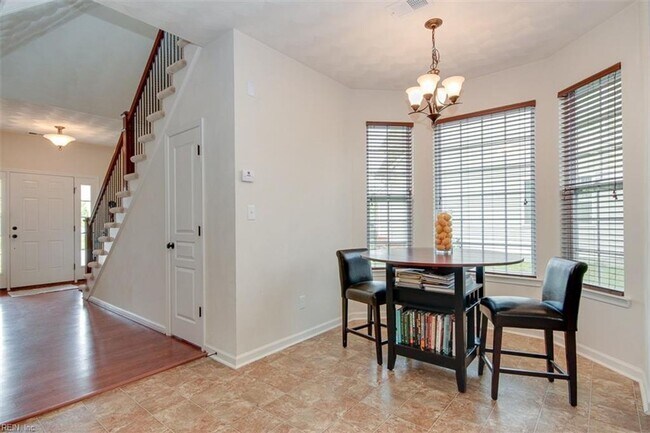 Building Photo - Glenwood Single family 4 bedroom 3.5 Baths