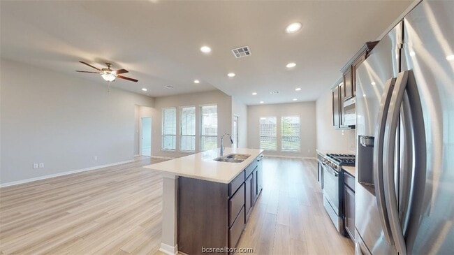 Building Photo - 6335 Spartan Dr