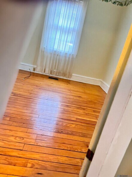 Building Photo - 781 North St