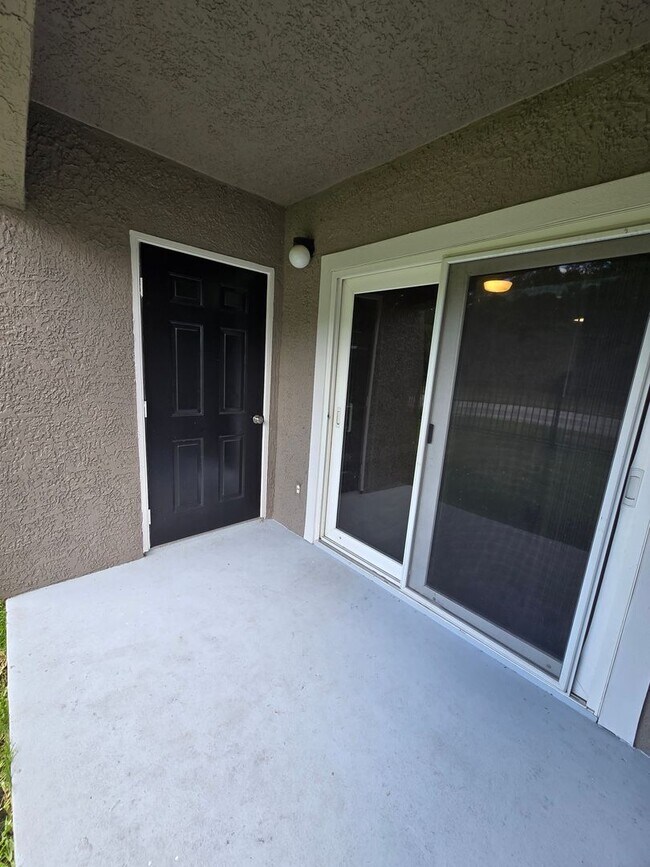 Building Photo - 6578 Swissco Dr