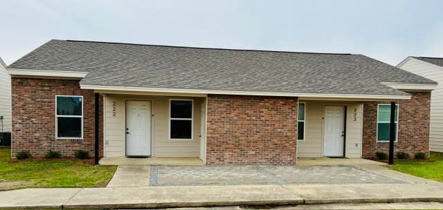 Building Photo - 621 Fieldstone Ln