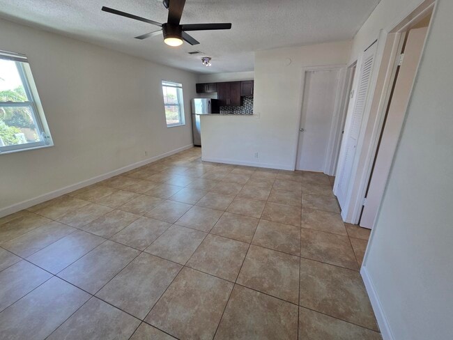 Building Photo - 720 NE 2nd St