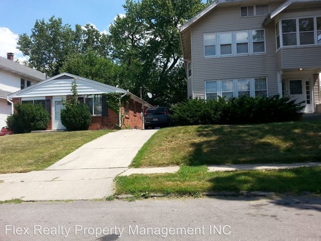 Building Photo - 3 br, 1.5 bath House - 2146 ALVIN