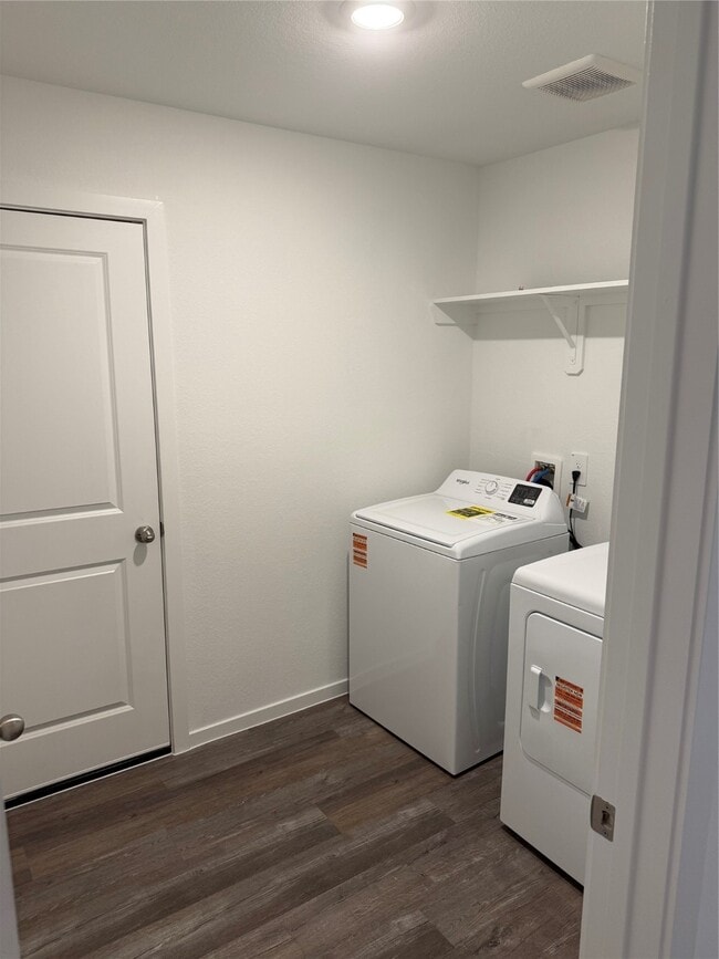 Building Photo - 23732 Patchouli Ter Dr