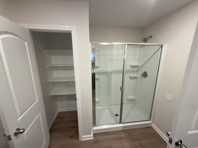 Building Photo - 4247 Possumhaw Dr