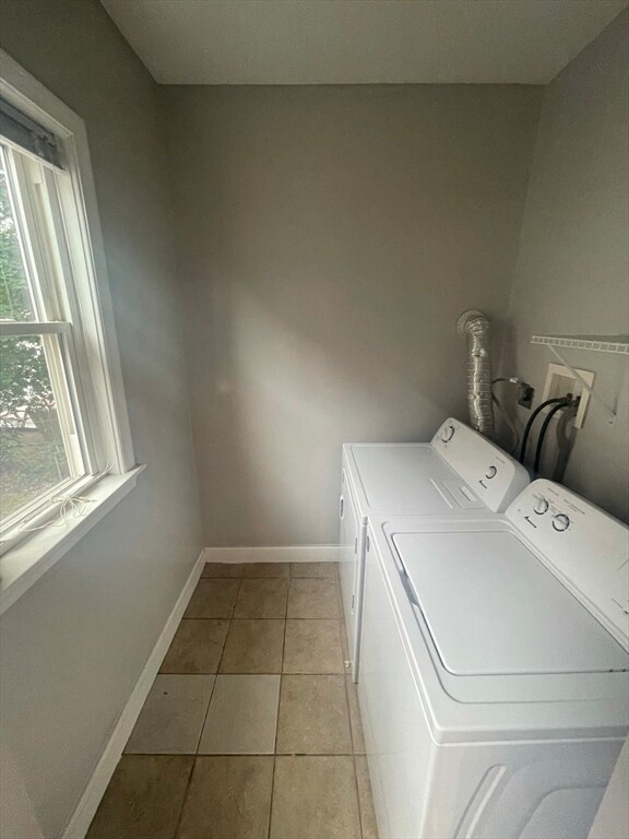 Building Photo - 16-18 Brackett St