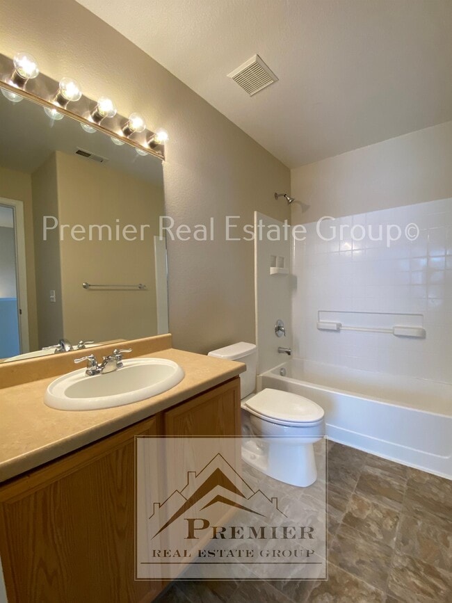 Building Photo - 2765 Tumblewood Grove