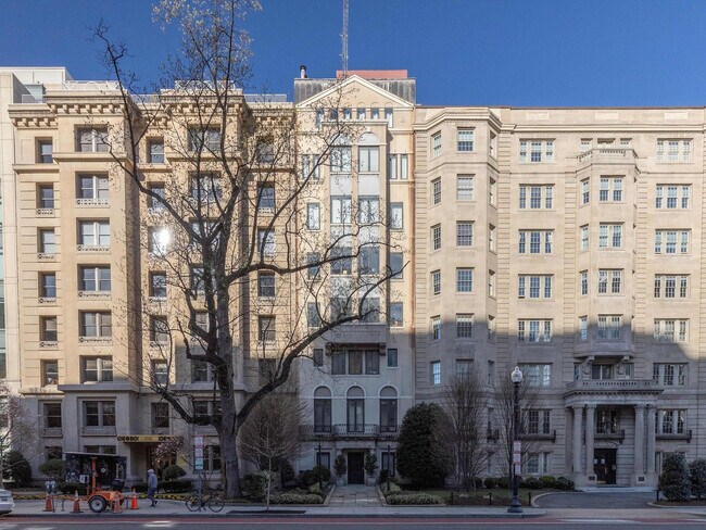 Building Photo - 1601 K St NW