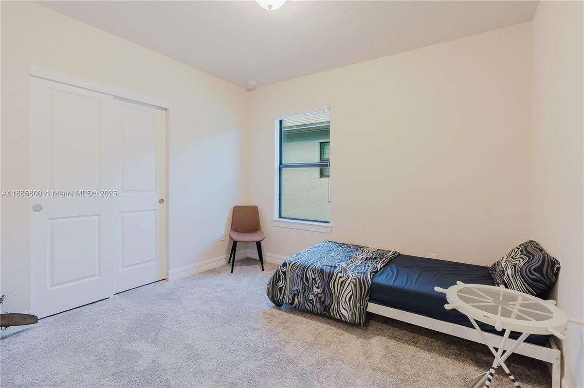 Building Photo - 3001 Hibiscus Ave