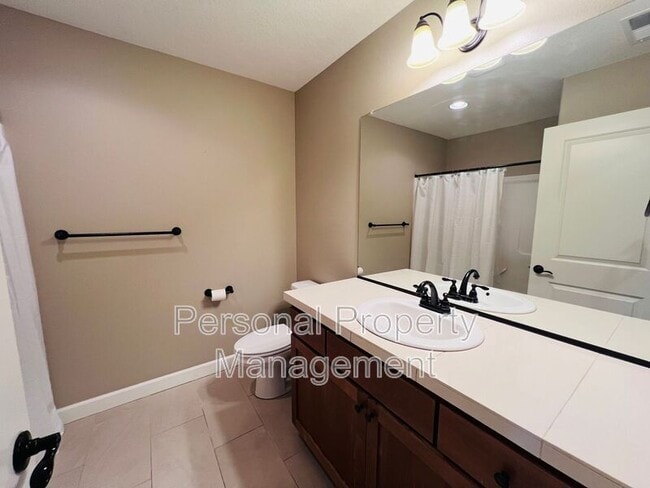 Building Photo - 4307 NW Sage Loop