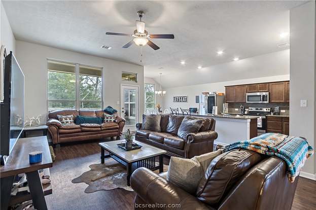 Building Photo - 1462 Kingsgate Dr