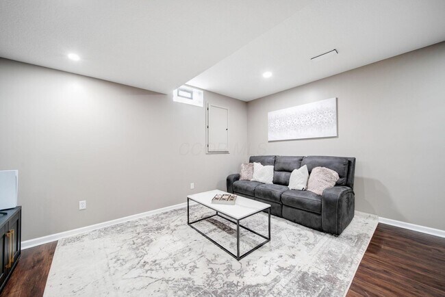 Building Photo - 7181 Fenwick St NW