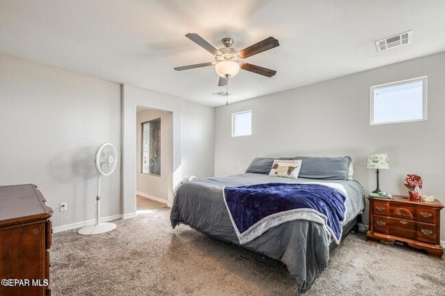 Building Photo - 4812 Marisabel Azcarate St