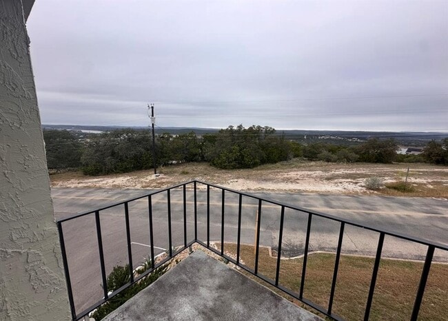 Building Photo - 5916 Lago Vista Way