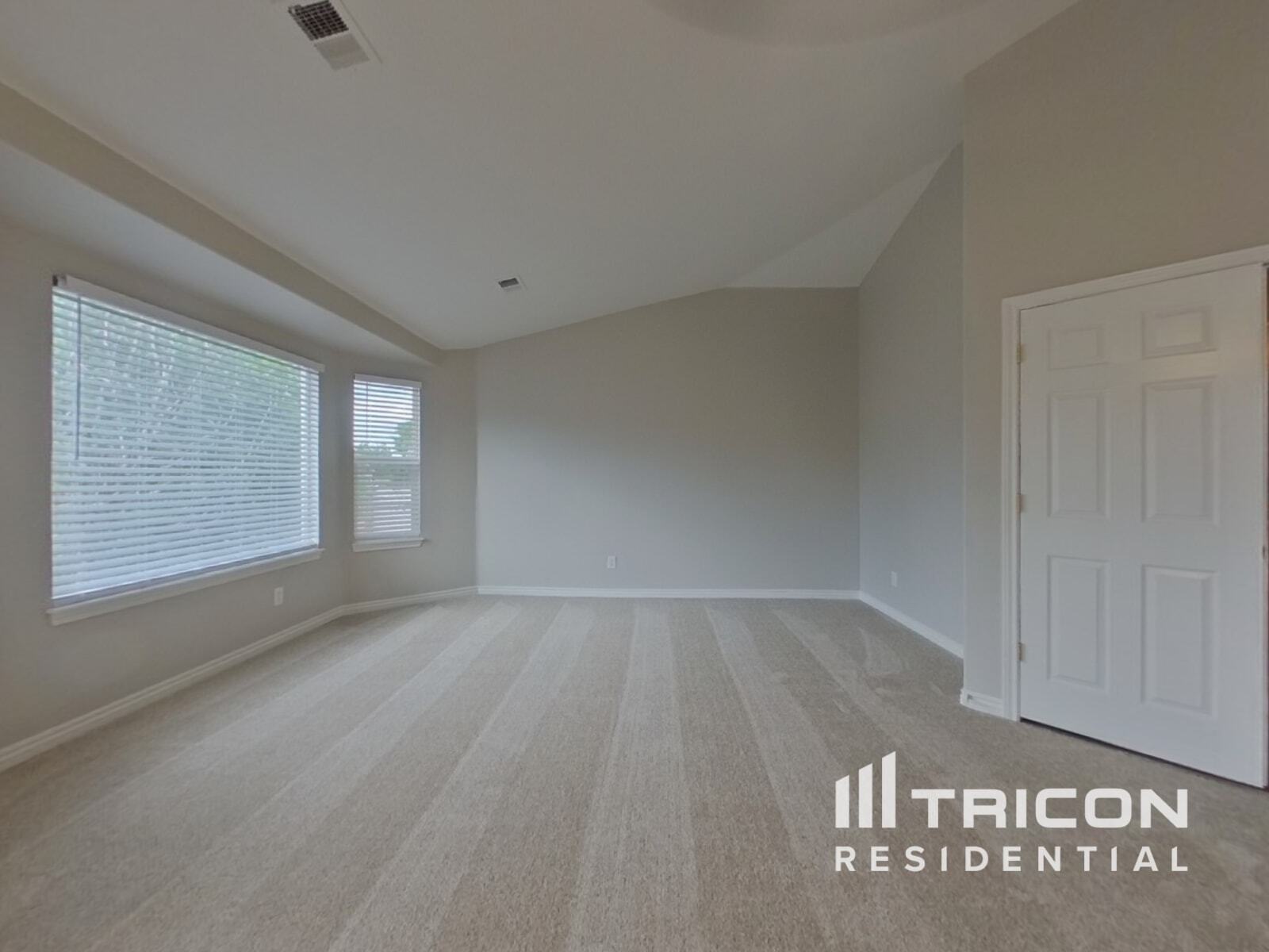 Building Photo - 17703 E Cloudberry Dr