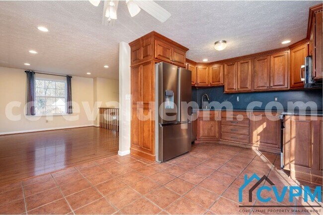 Building Photo - 7717 Baggins Rd