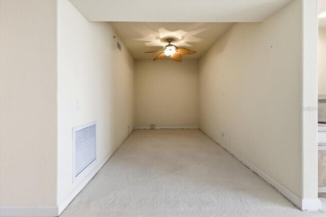 Building Photo - 10045 Links Ln