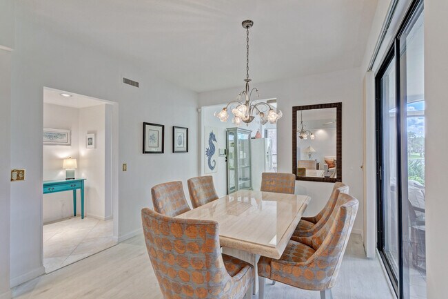 Building Photo - 3940 Back Bay Dr