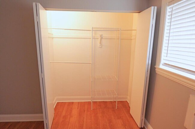 Building Photo - 12544 Fairview Ave