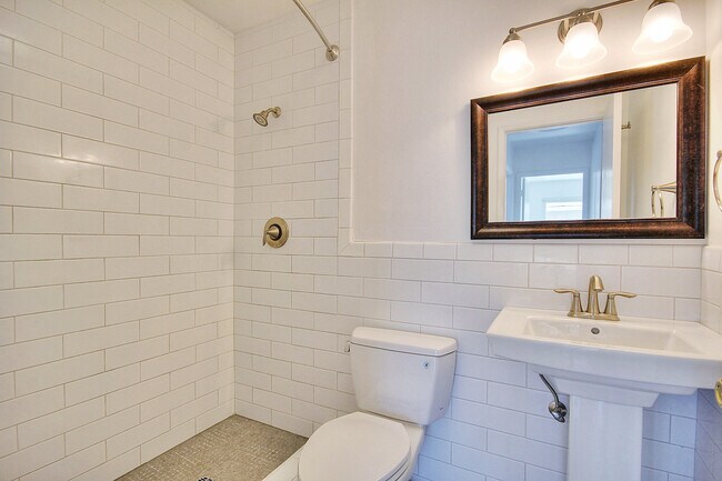 Building Photo - 6671 Sabado Tarde Rd