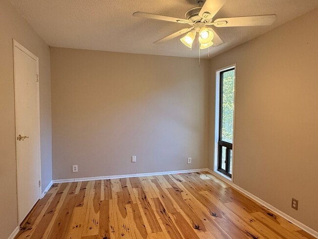 Building Photo - 2 Bedroom located in Winter Springs