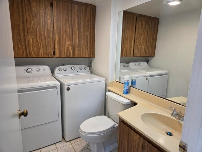 Building Photo - 253 Charter Way