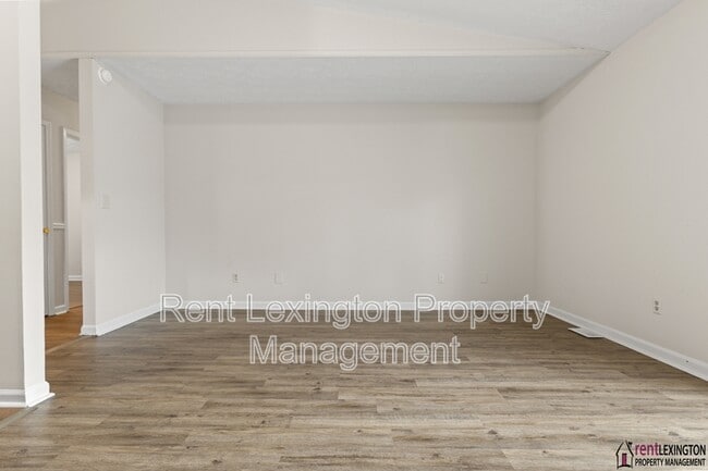 Building Photo - 208 Grayson Ct