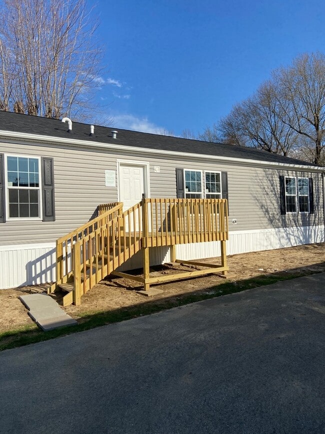 Building Photo - The Barton II at Courtyard Community
