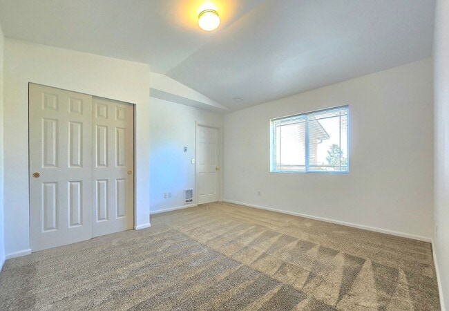 Building Photo - 1205 Frontier Cir E
