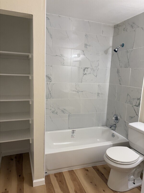 Building Photo - 3620 Verde Dr