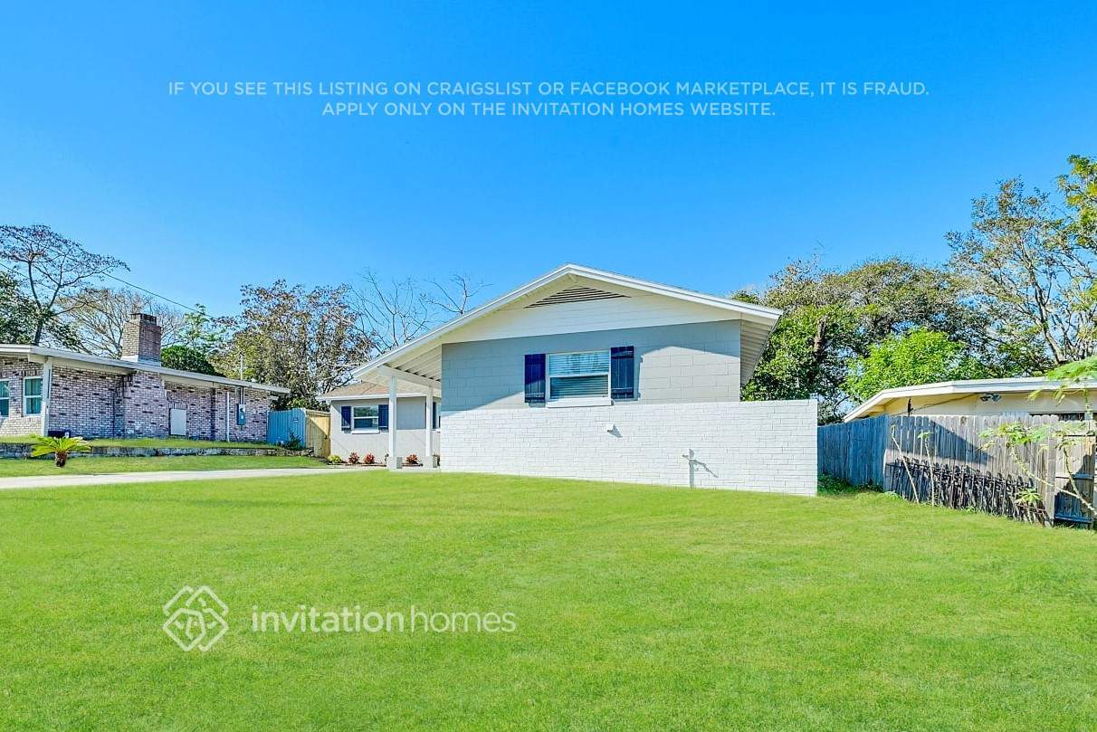 Building Photo - 1720 Newton St