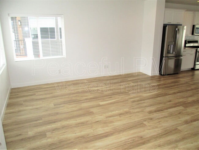 Building Photo - 84 N 1100 W