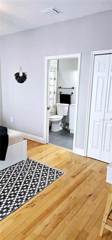 Building Photo - 1147 Delaney Ave