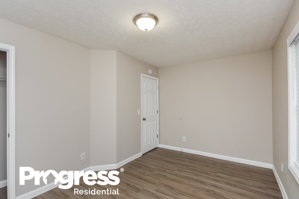 Building Photo - 2540 Tolliver Dr