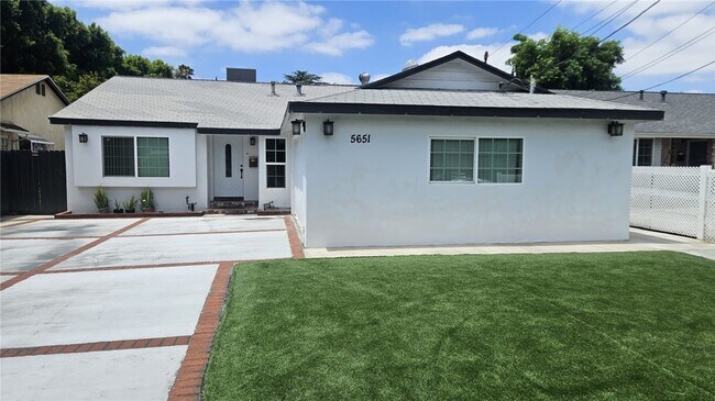 Building Photo - 5651 Radford Ave
