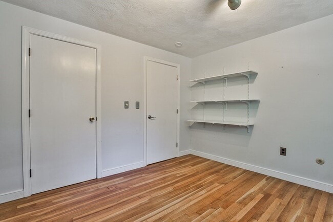 Building Photo - 22 Withington Ln