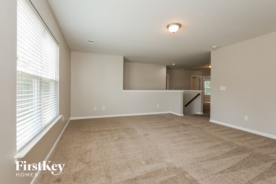 Building Photo - 413 Rivers Row Dr