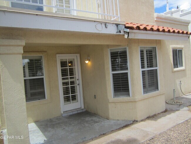 Building Photo - 6924 Imperial Ridge Dr