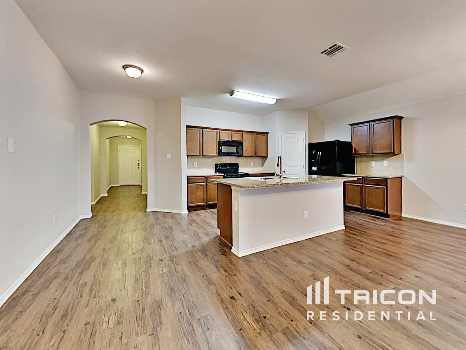 Building Photo - 3025 Iris Dr