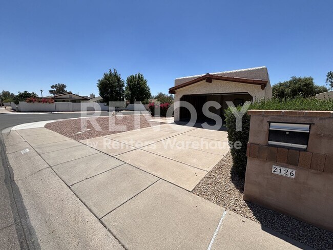 Building Photo - 3-BD, 2-BA Single Family House in Chandler!